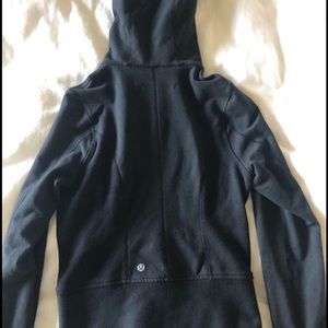 Lululemon black zip up hoodie